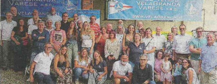 Soci e amici del Club Velico VelaGranda Varese riuniti per i suoi 11 anni