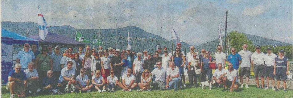 Partecipanti alla giornata Insieme è bello veleggiare a Ranco con i Club Velici VelaGranda e Orizzonte Vela e Uisp Varese